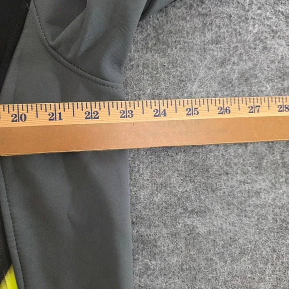 Men's Black and Blue Jacket - Picture 11 of 15